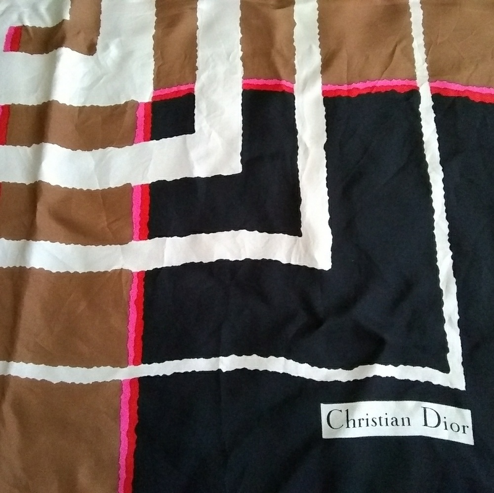 Retro Dior scarf